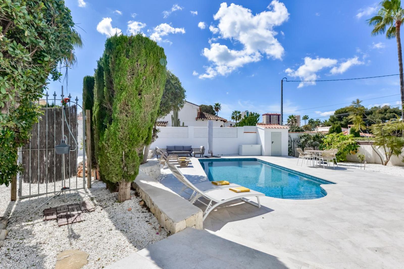 Villas Guzman - Villa Limon カルプ エクステリア 写真